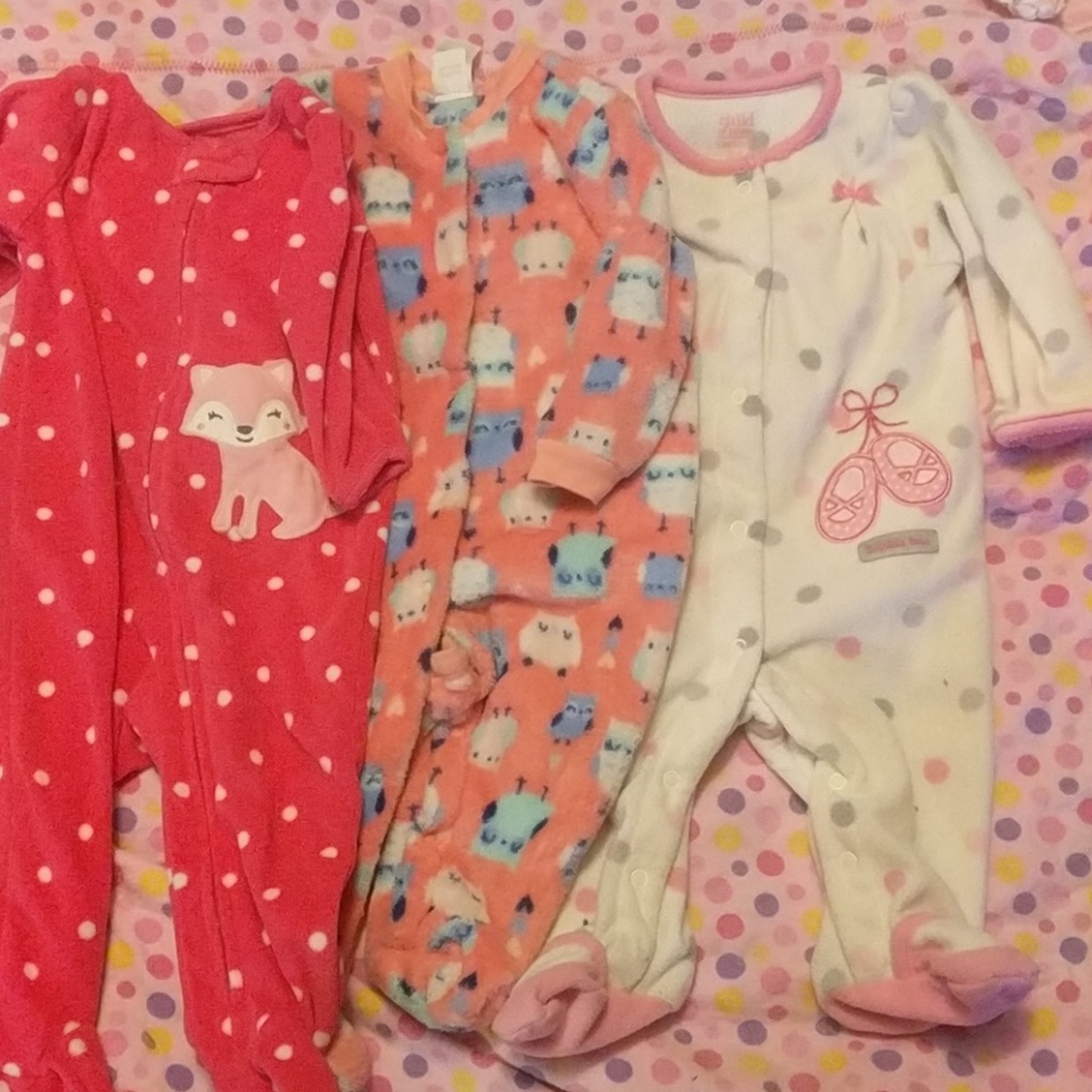 Footed pajamas bundle